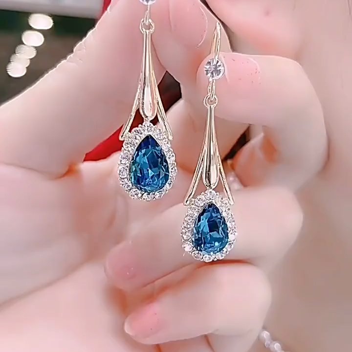 (🔥NEW) Blue drop crystal earrings