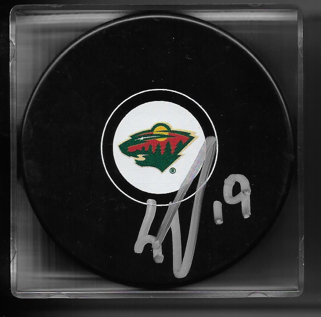 Stephane Veilleux * MINNESOTA WILD * Signed Logo Puck COA GFA