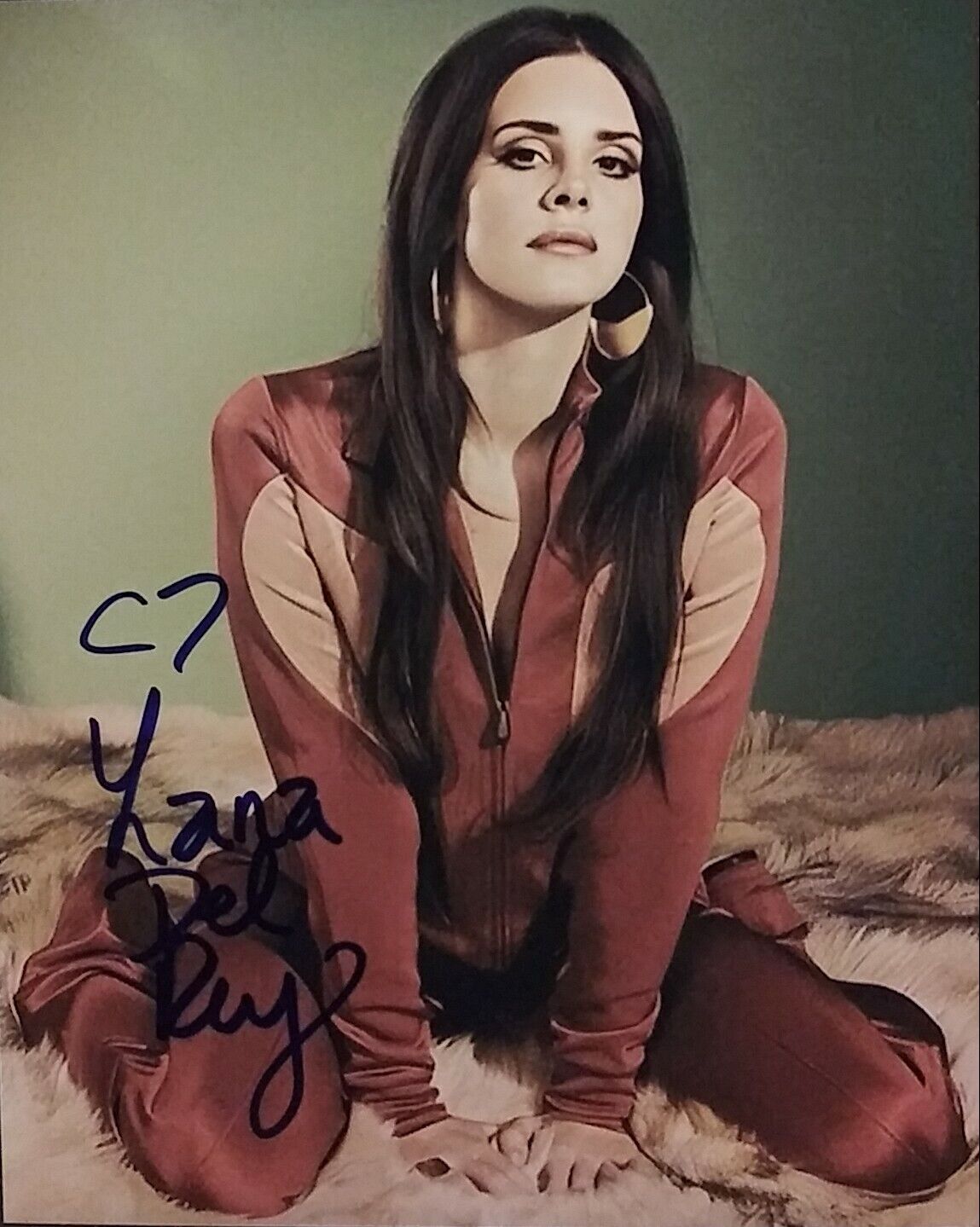 Lana Del Rey signed 8 x 10