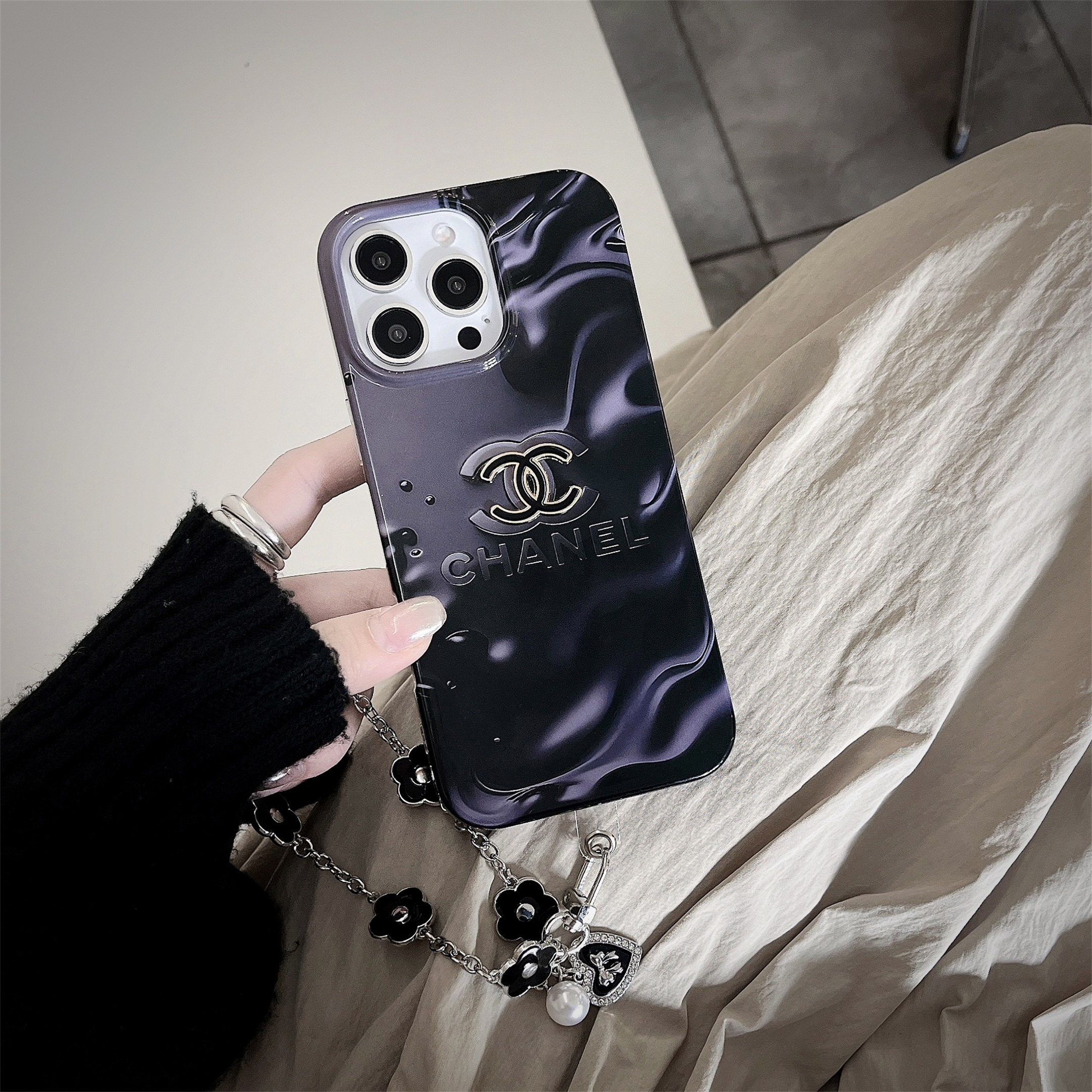 Chanel Elegant Bracelet Pendant Apple iPhone Cases