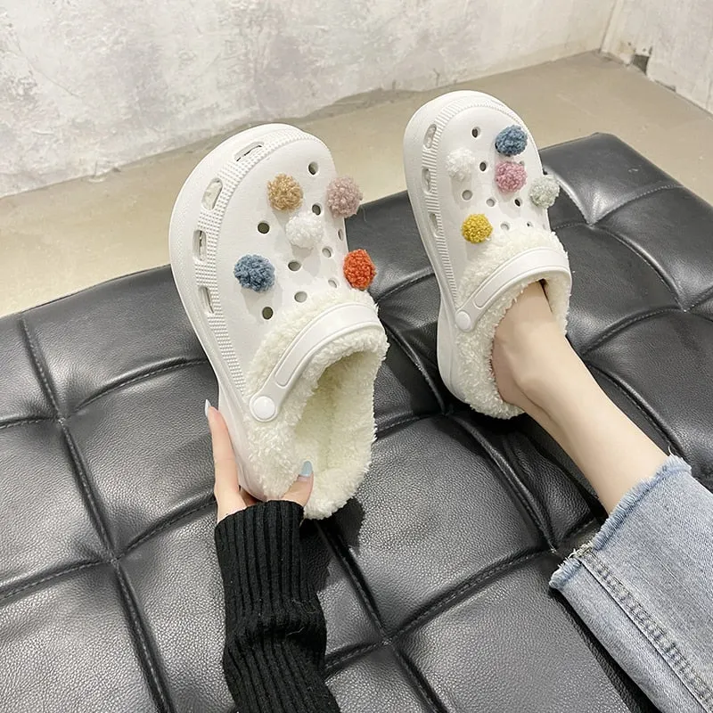 Winter Women Platform Plush Cartoon Slippers Woman Furry Thick Bottom Slides Girls Heighten Garden Shoes Female Hole Shoes Clogs