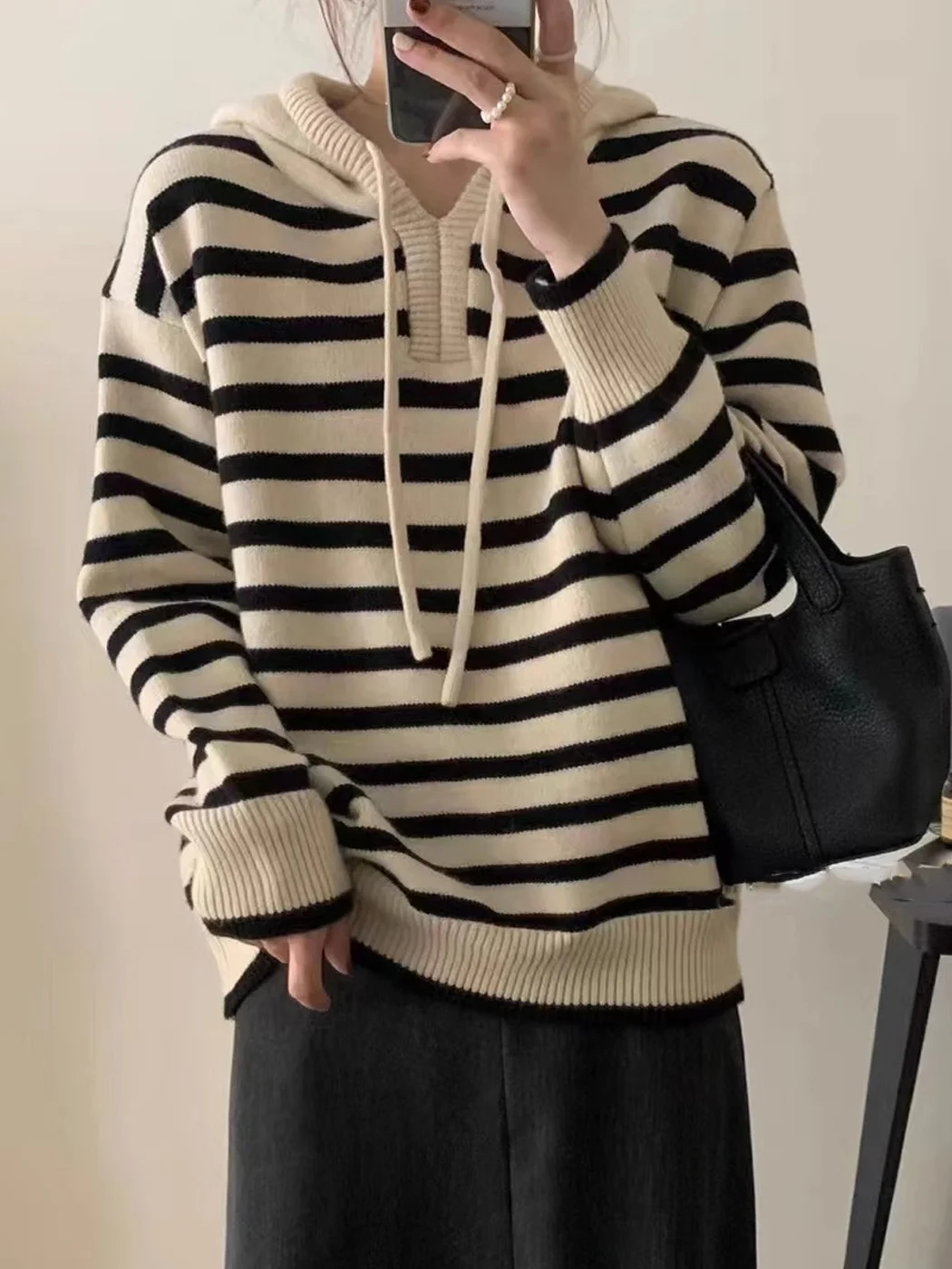 Striped Hooded Sweatshirt / DarkAcademias /Darkacademias