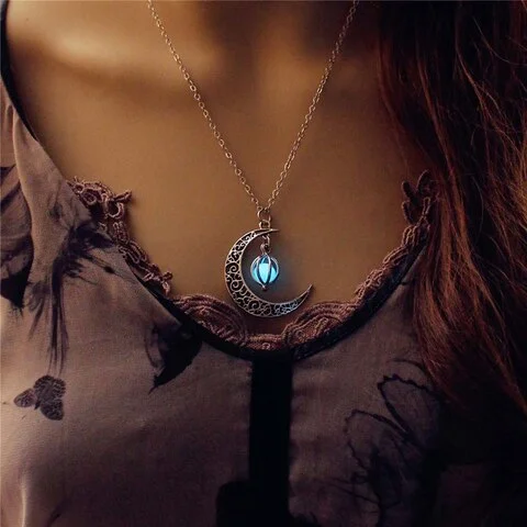Moon Glow Necklace