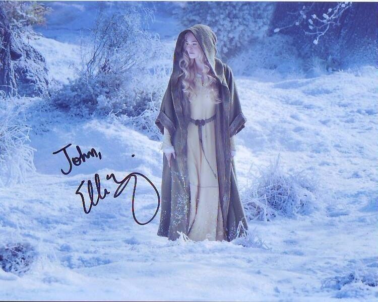 ELLE FANNING Signed MALEFICENT SLEEPING BEAUTY AURORA Photo Poster paintinggraph - To John