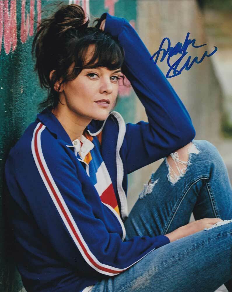 Frankie Shaw In-Person AUTHENTIC Autographed Photo Poster painting SHA #99784