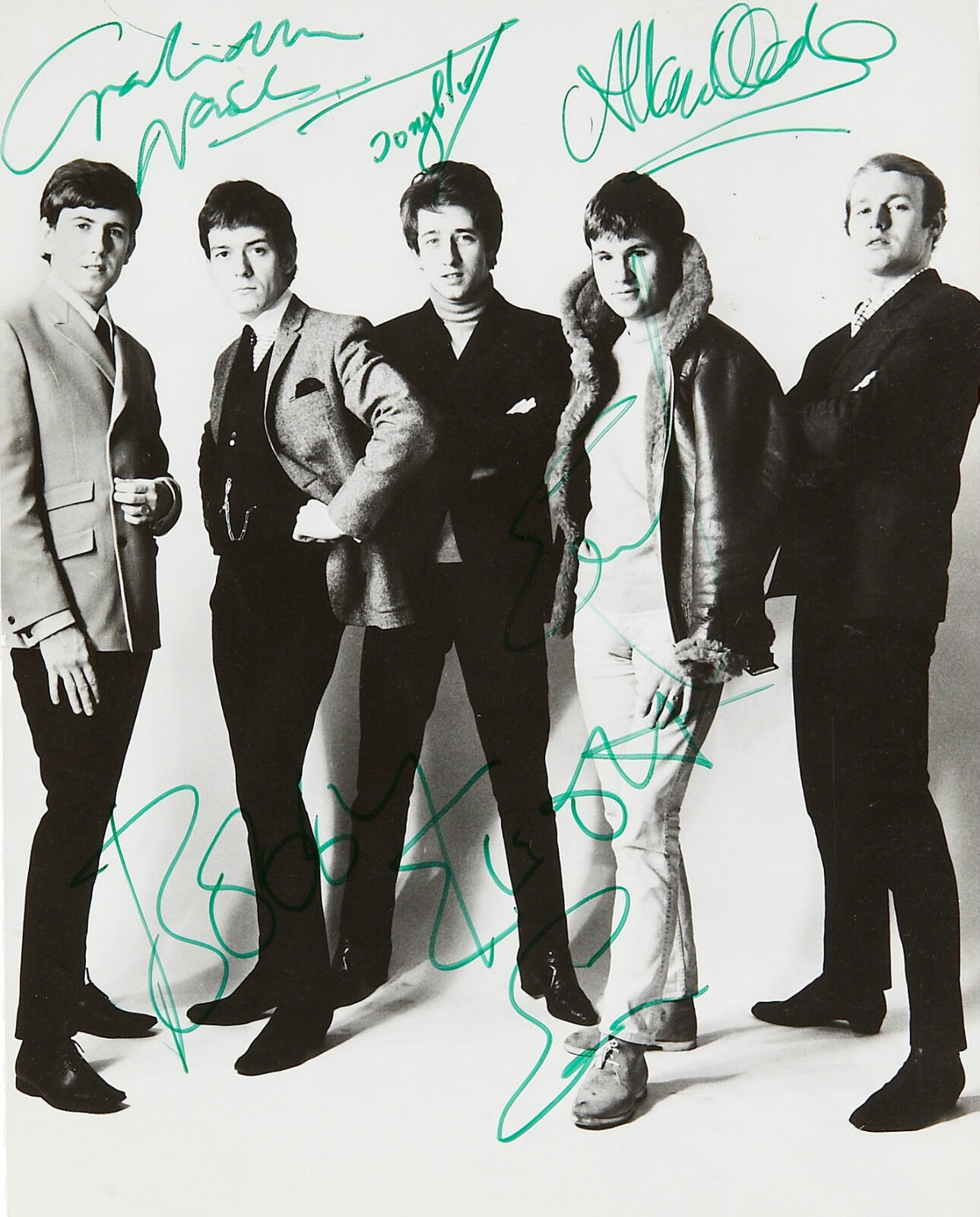 THE HOLLIES Signed Photo Poster paintinggraph - Pop Band / Group - preprint