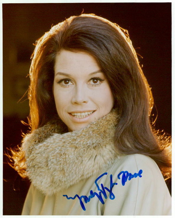 Mary Tyler Moore signed authentic 8x10 Photo Poster painting COA