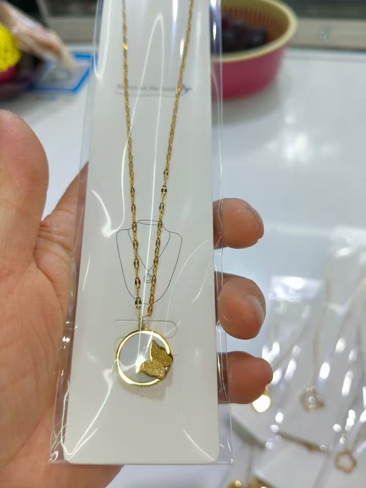 Round + Shell + Butterfly Accessories Necklace