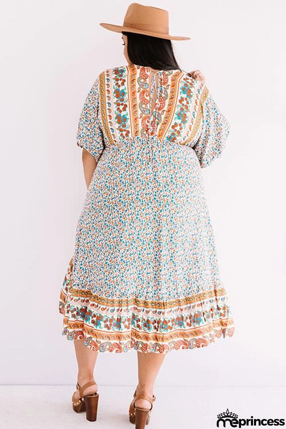 Plus Size Bohemian Floral Print Puff Sleeve Ruffle Dress