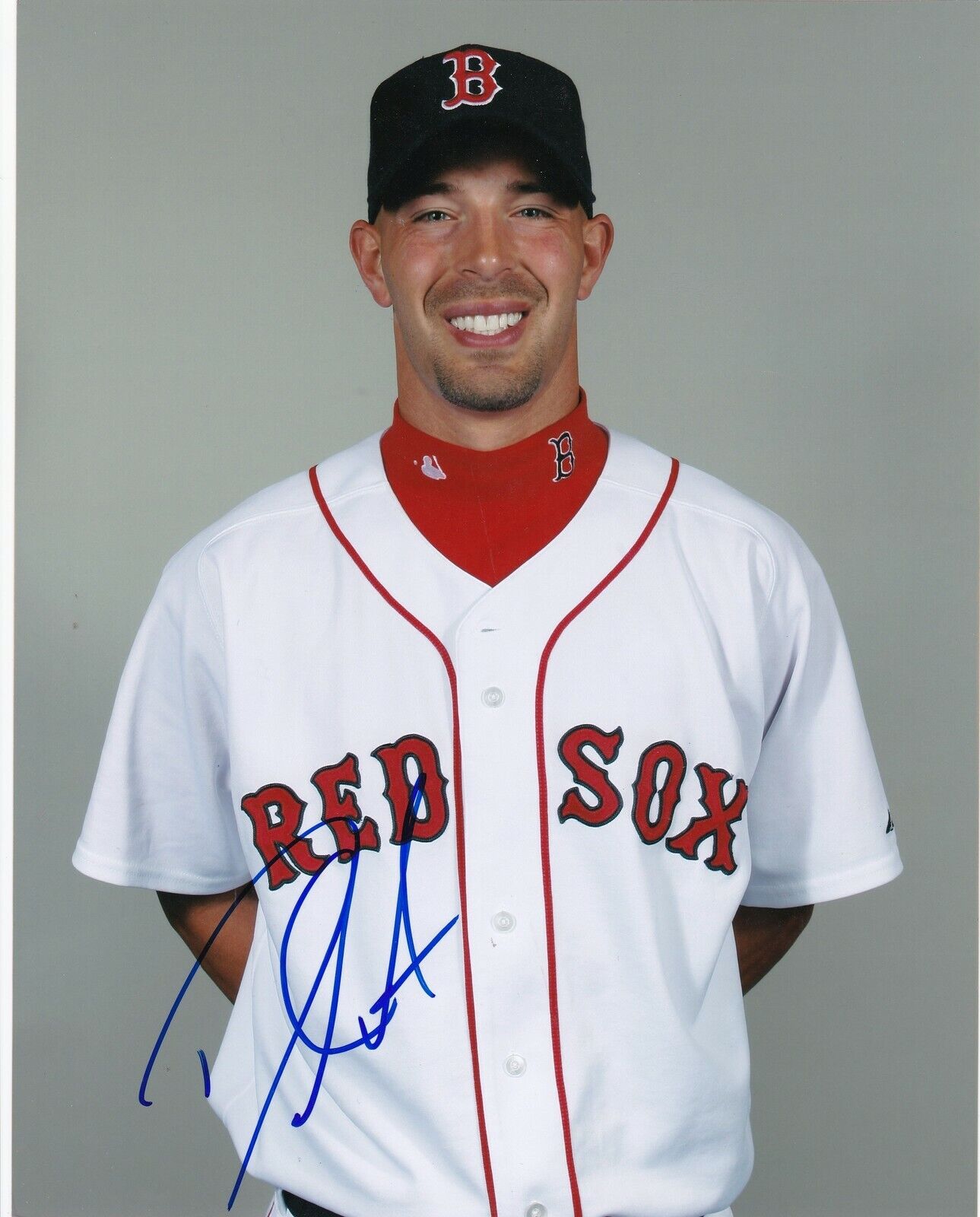 DAVID ARDSMA BOSTON RED SOX ACTION SIGNED 8x10