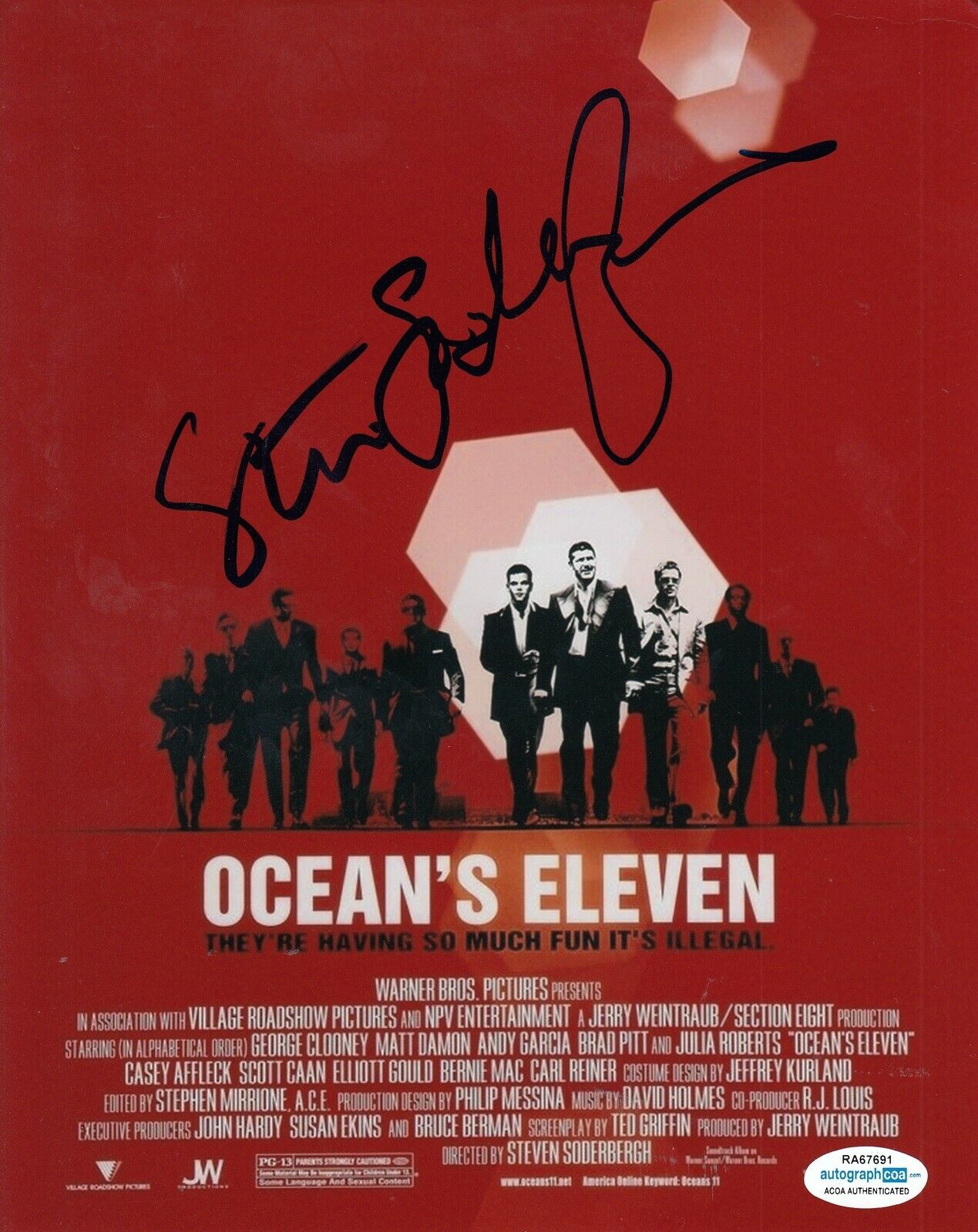 STEVEN SODERBERGH signed (MOVIE DIRECTOR) OCEANS 8X10 *PROOF* ACOA Authentic #4