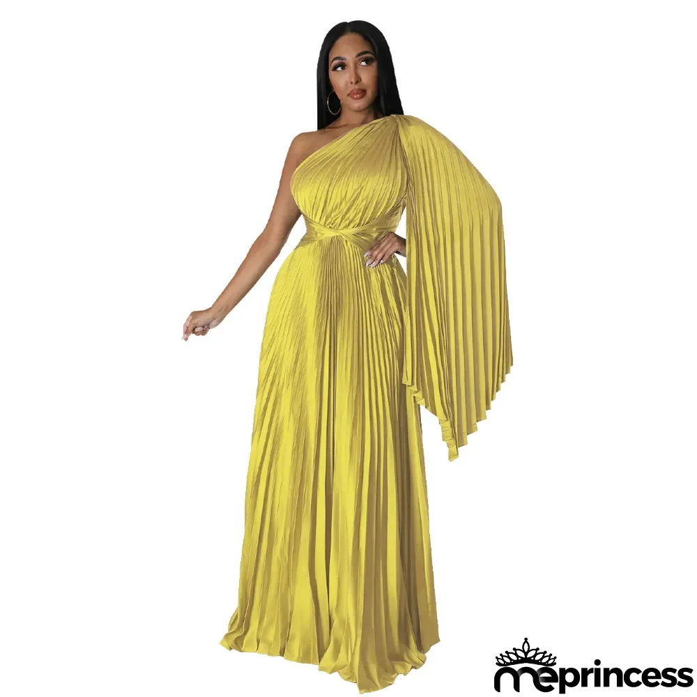 Fashion Women's One Shoulder Pleated Slash Shoulder Slim Waist Dress