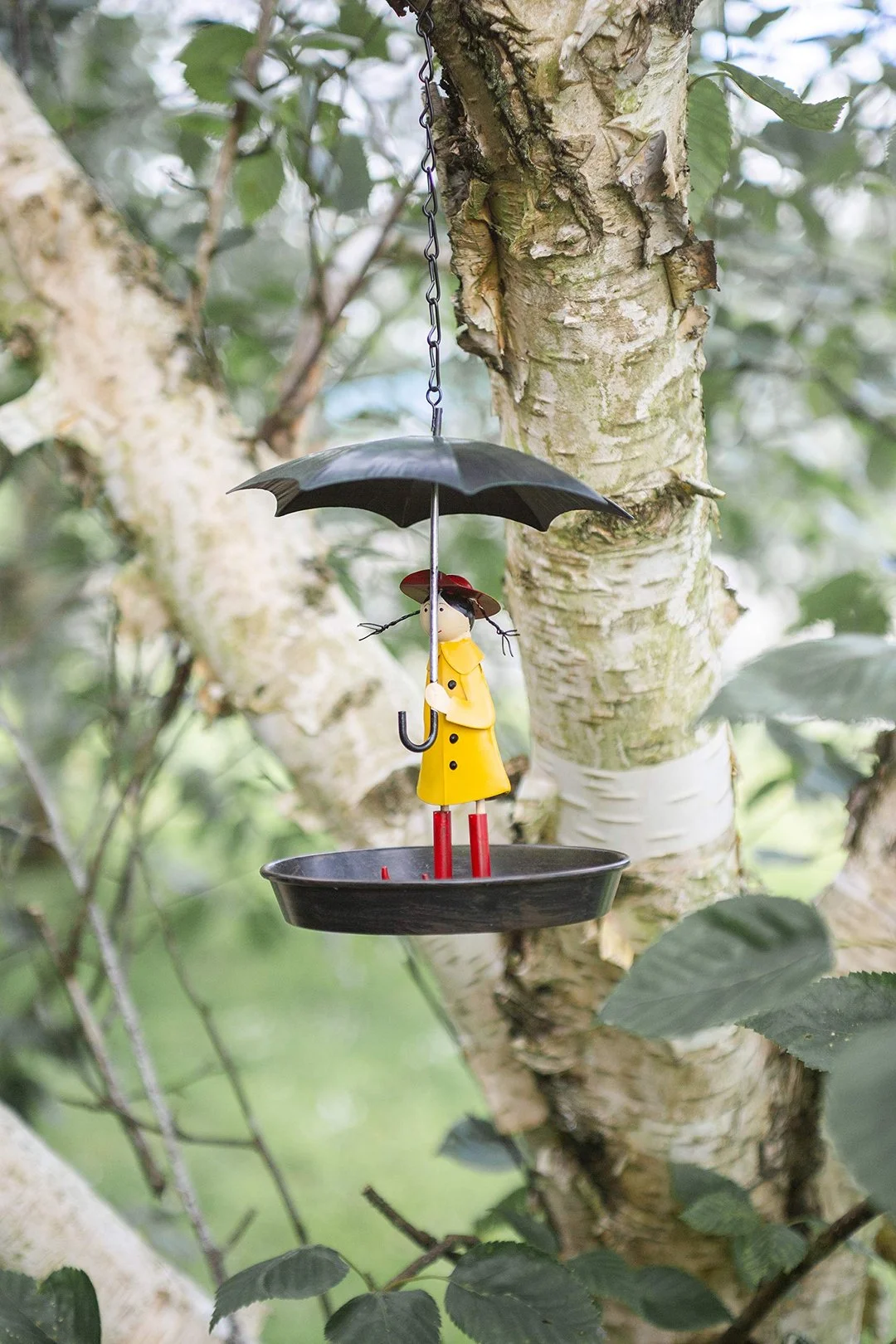 Bird Feeder Metal Hanging Chain Girl And Umbrella Bird Feeder For Wild Birds