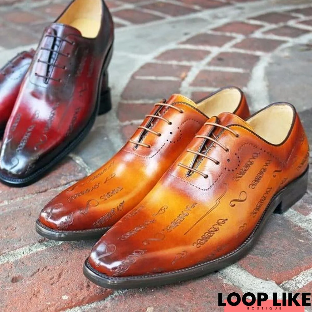 Special Symbol Carved Oxford Shoes