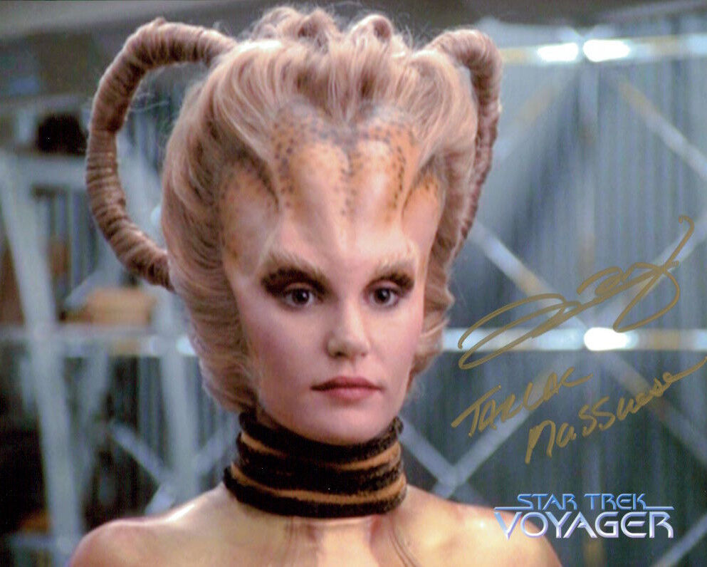 Nichole McAuley (Star Trek: Voyager) signed authentic 8x10 Photo Poster painting COA