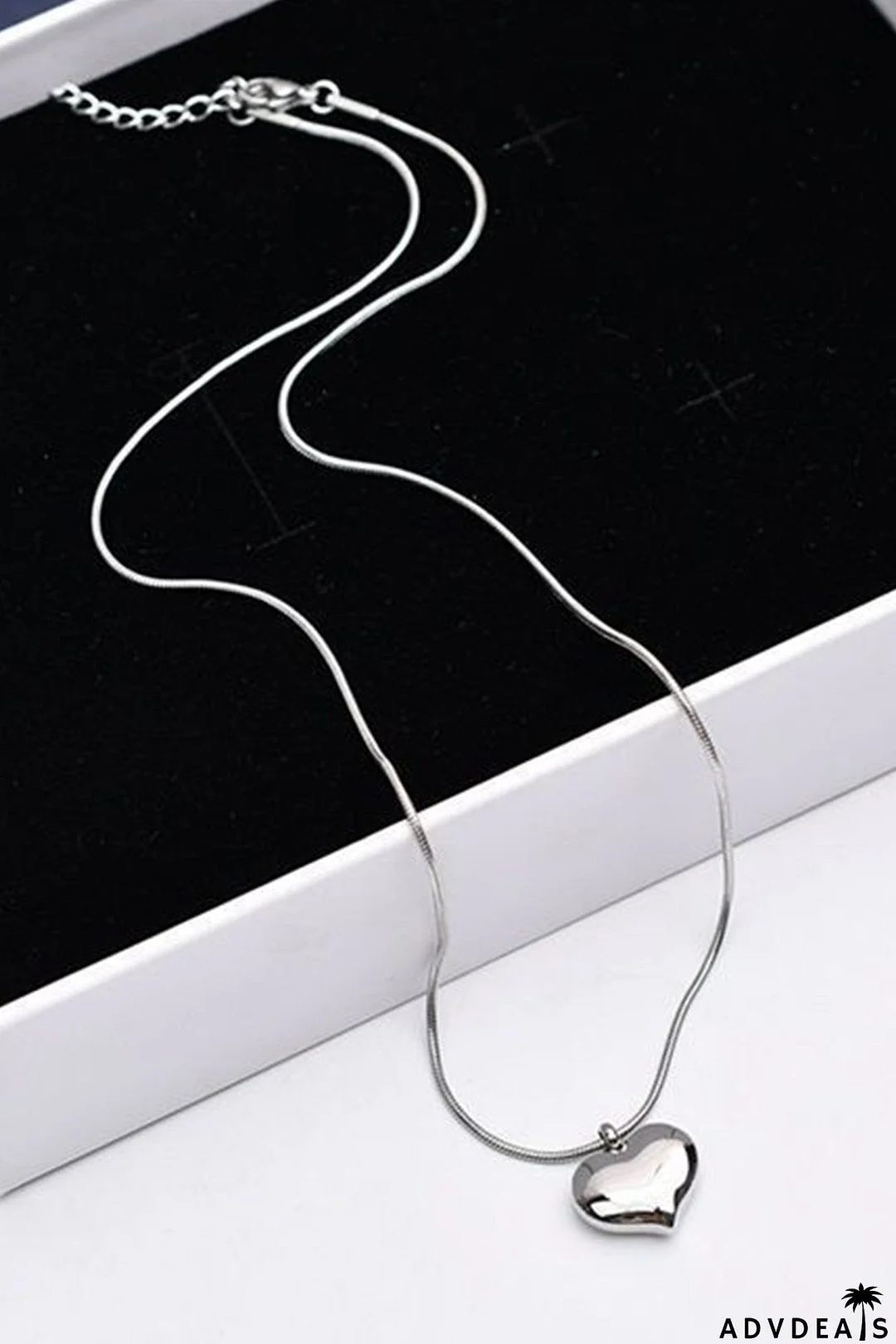 Three-dimensional Heart Necklace