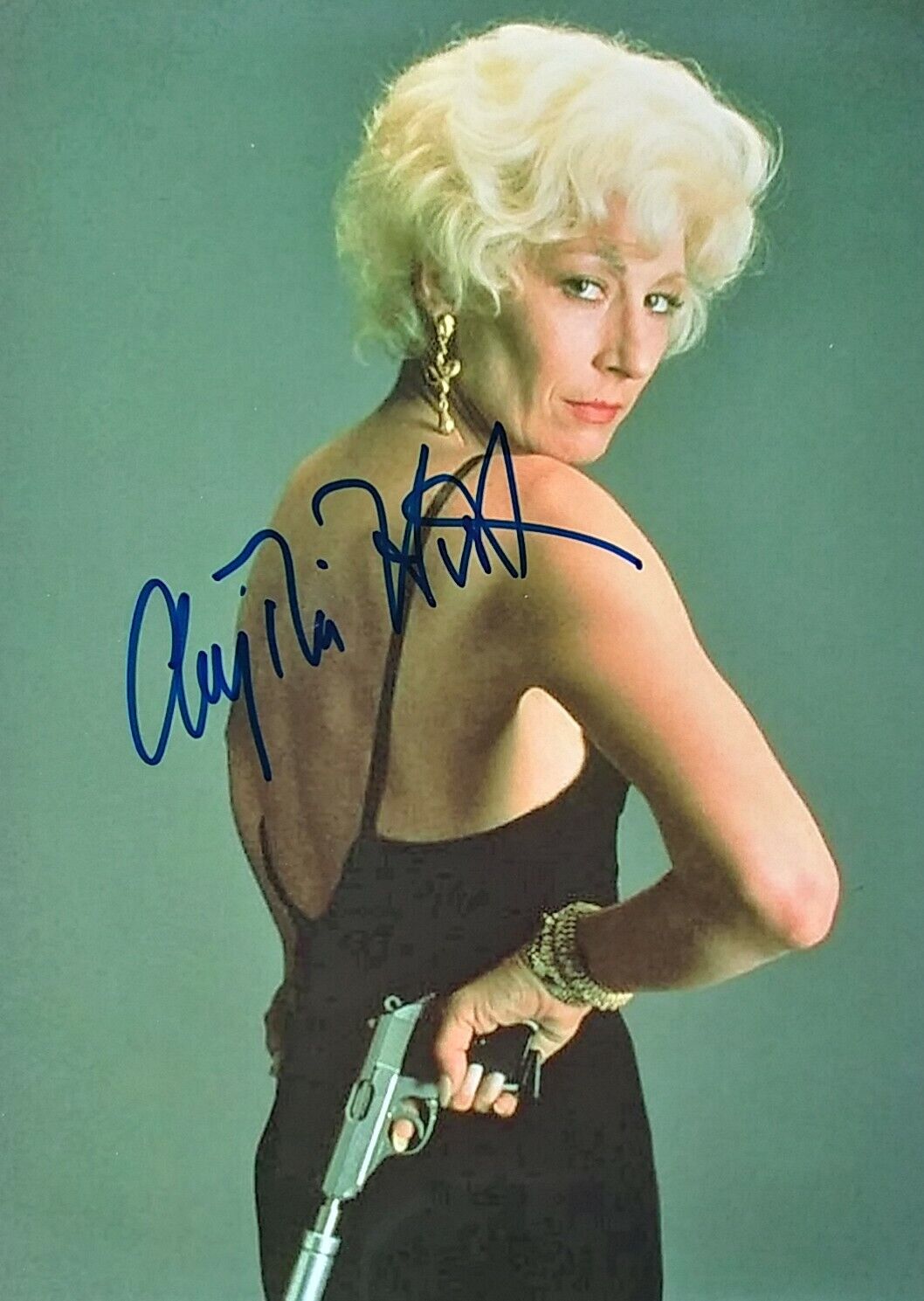 Anjelica Huston signed 8 x 10