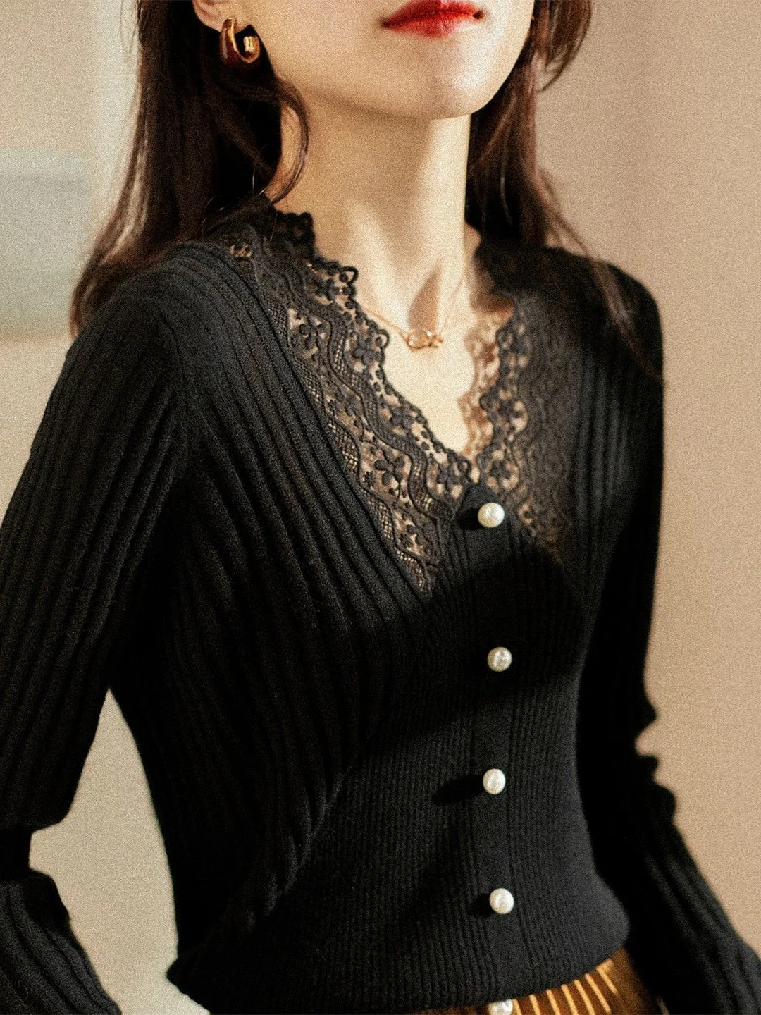 Women's Long Sleeve V-neck Lace Stitching Knit Seawter Tops