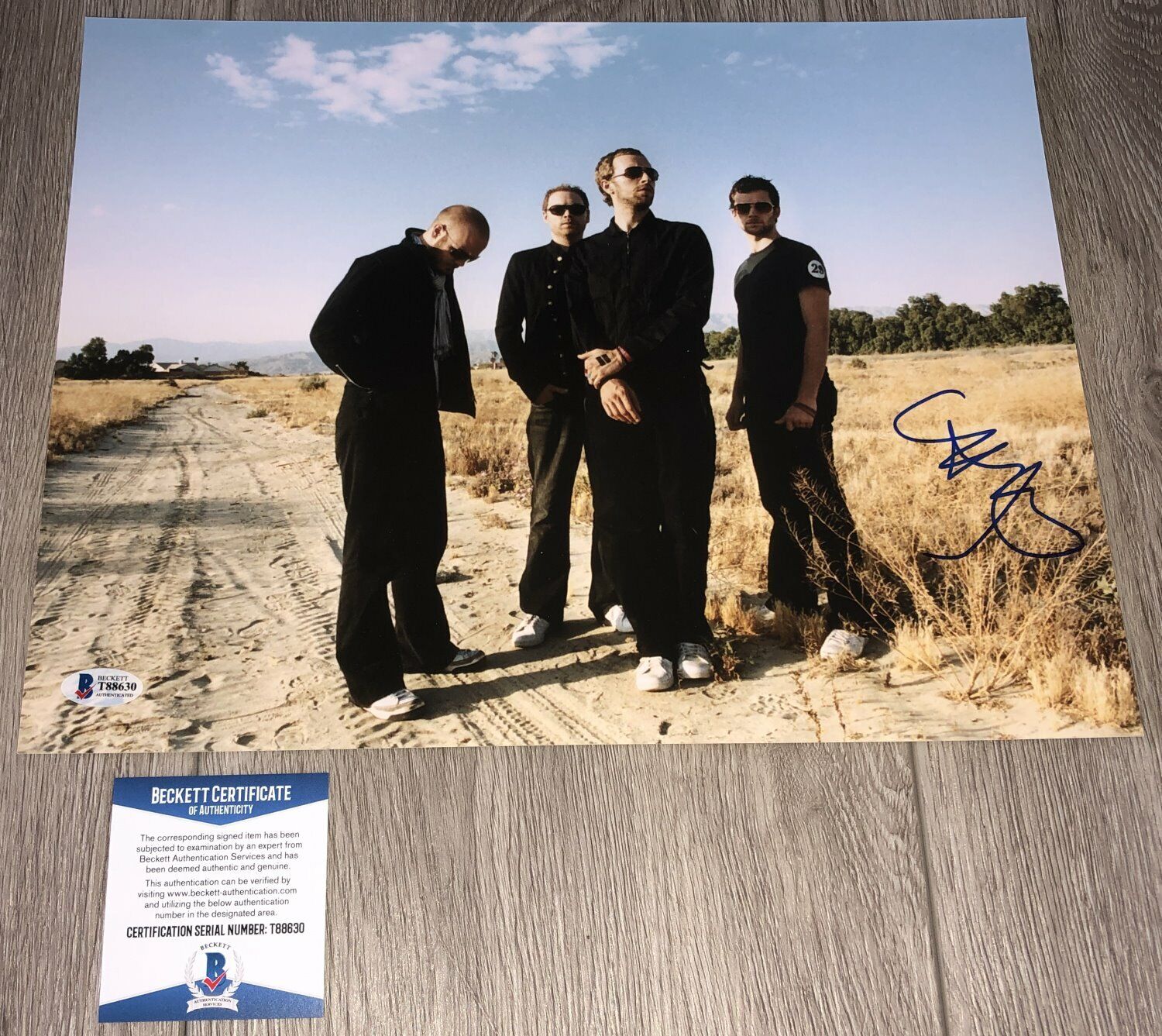 CHRIS MARTIN SIGNED AUTOGRAPH COLDPLAY 11x14 Photo Poster painting C w/PROOF & BECKETT BAS COA