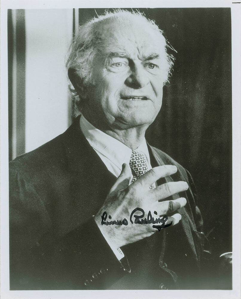 LINUS PAULING Signed Photo Poster paintinggraph - Chemist, Peace Activist, Nobel Winner Preprint