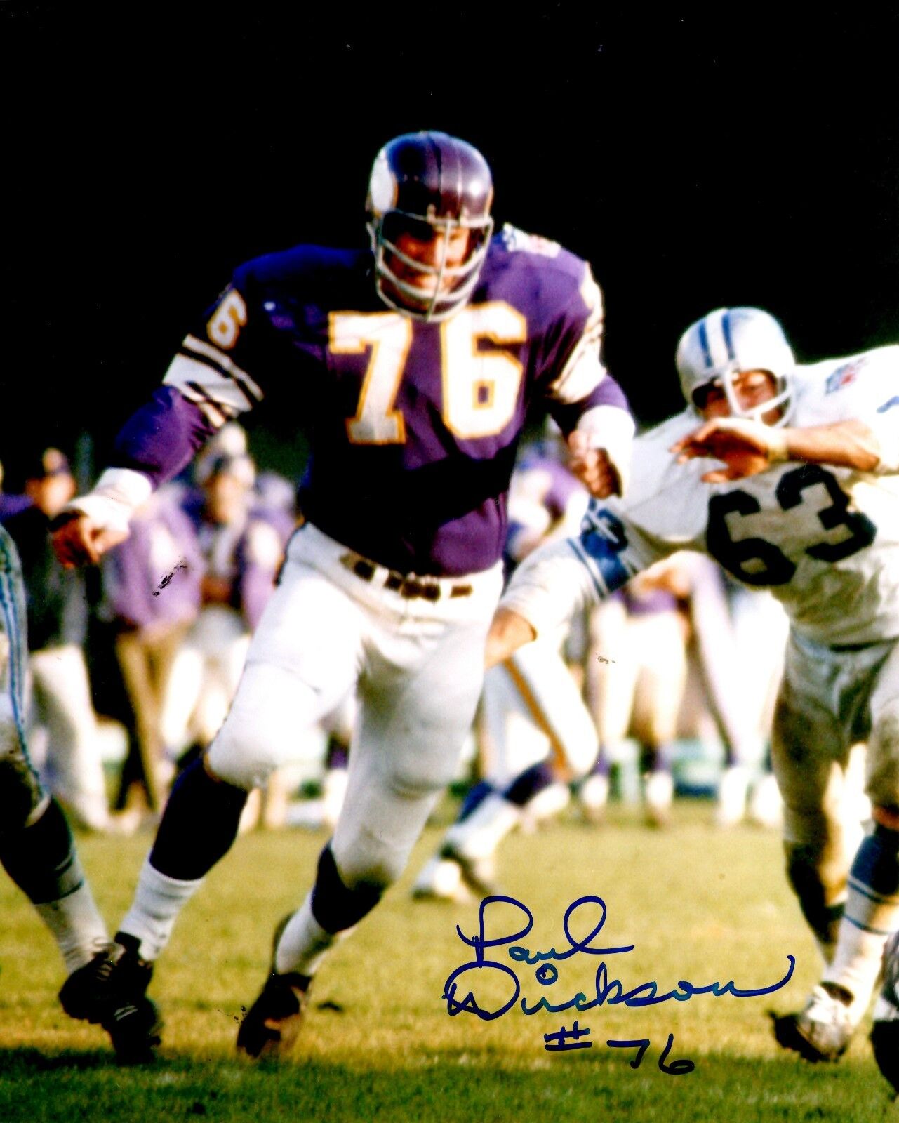 Signed 8x10 PAUL DICKSON Minnesota Vikings Autographed Photo Poster painting - w/COA