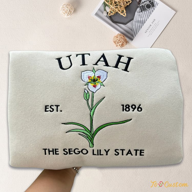 TOSCUSTOM™ Embroidered Utah 1896 Sego Lily State Flower Sweatshirt Hoodie