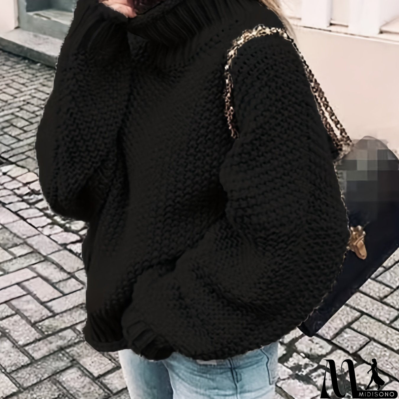 MidiSono - Fashionable and Effortless Sweater