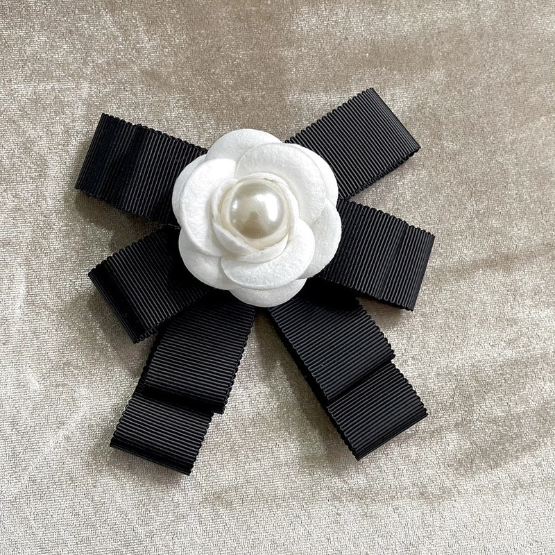 Sweet Pin Flower Wool-like Alloy Cloth Inlay Pearl Women’S Brooches