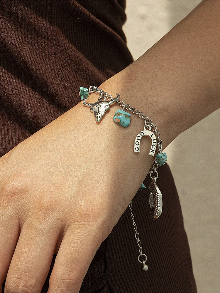Retro Ethnic Style Turquoise Bull Head Clavicle Bracelet