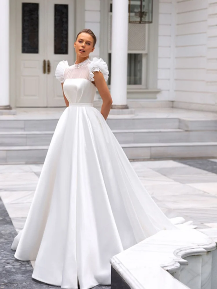 Women's Wedding Dress for Bride Lace Tulle High Neck Straps Long Train Ball Gowns