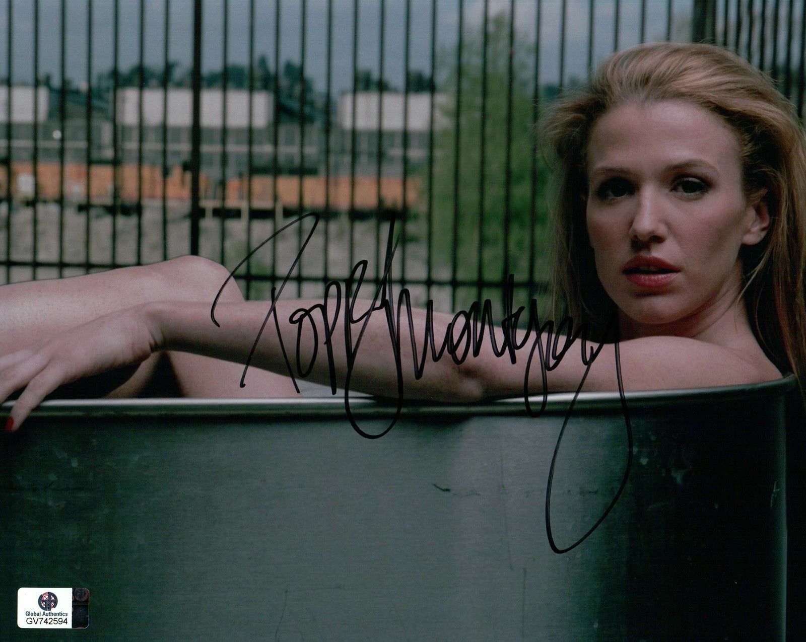 Poppy Montgomery Signed Autographed 8x10 Photo Poster painting Sexy Eyes Lips GA 742594