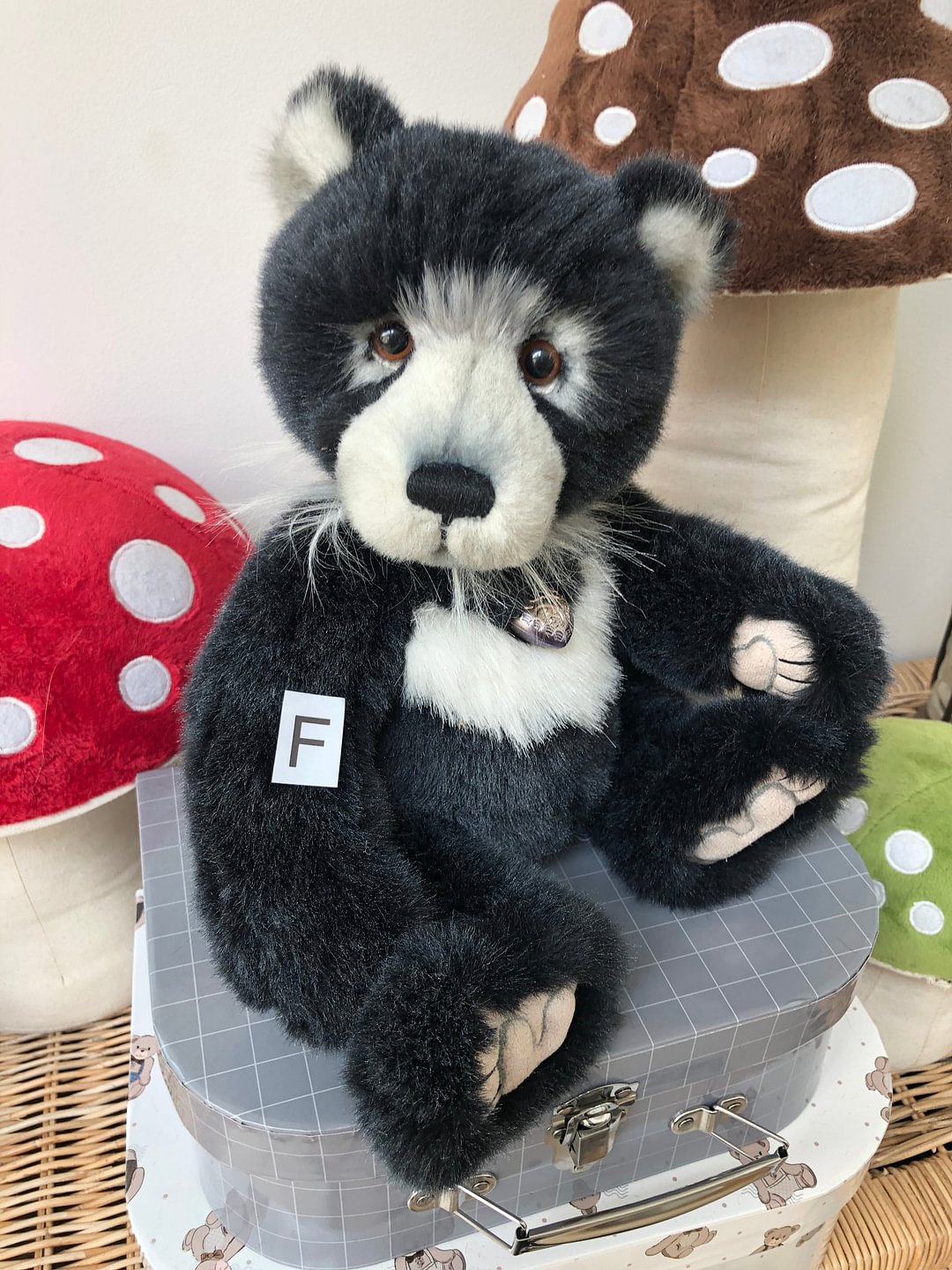 Zach Charlie Bears 2022 Collectable Plush Teddy Bear Temporarily Sold Out