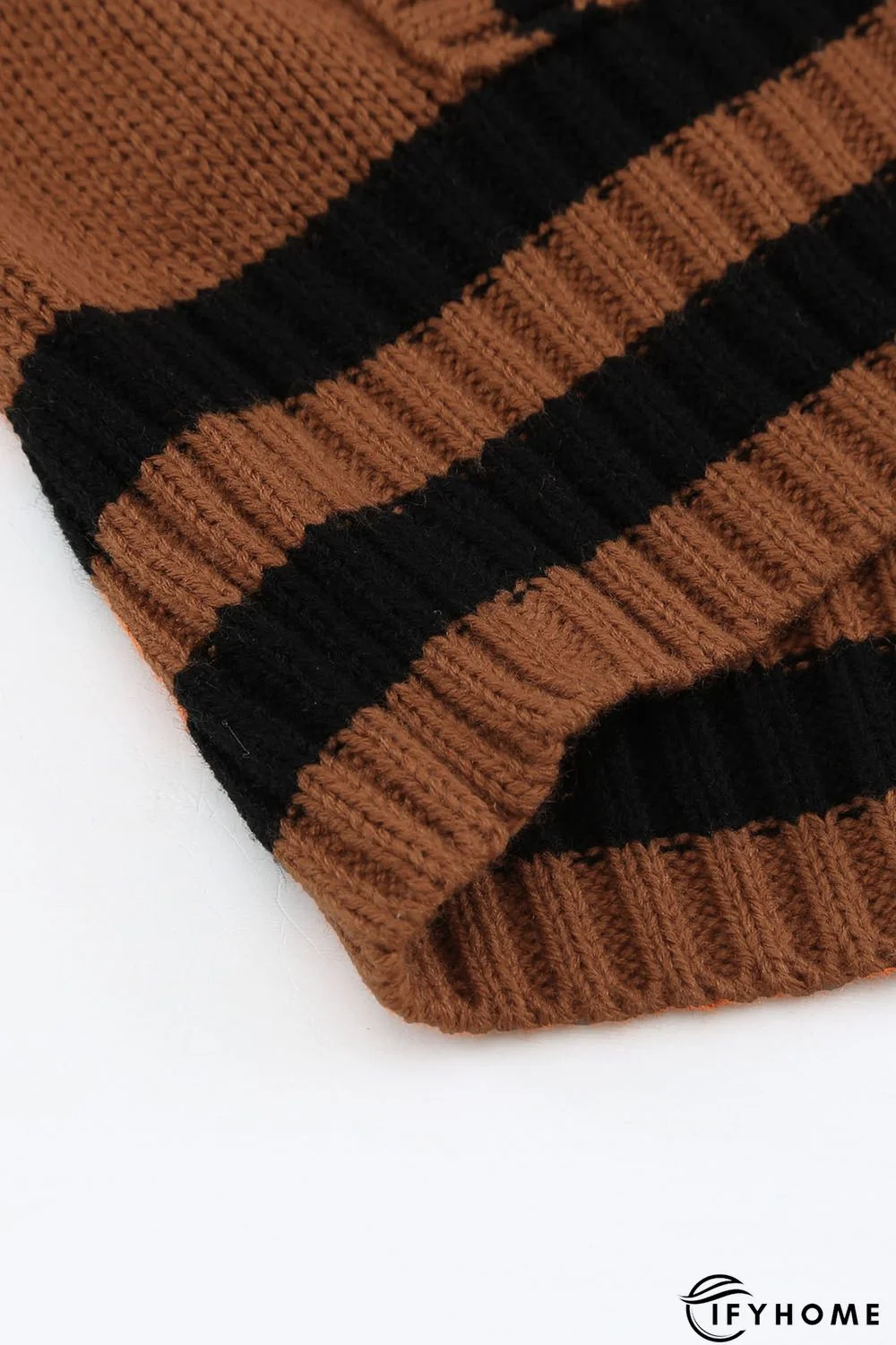 V Neck Contrast Stripes Trims Short Sleeve Sweater | IFYHOME