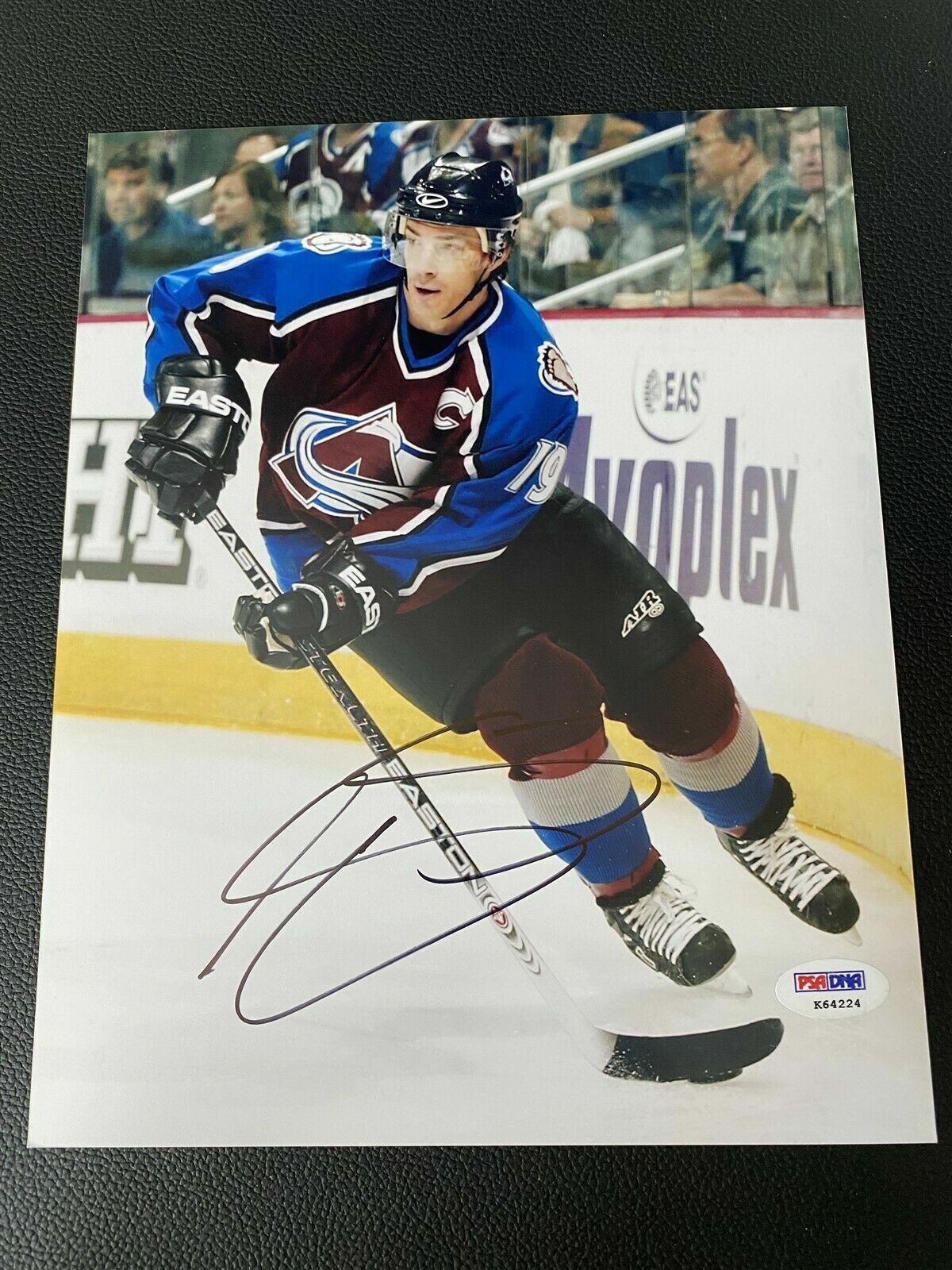 Joe Sakic signed Colorado Avalanche 8x10 autographed Photo Poster painting PSA