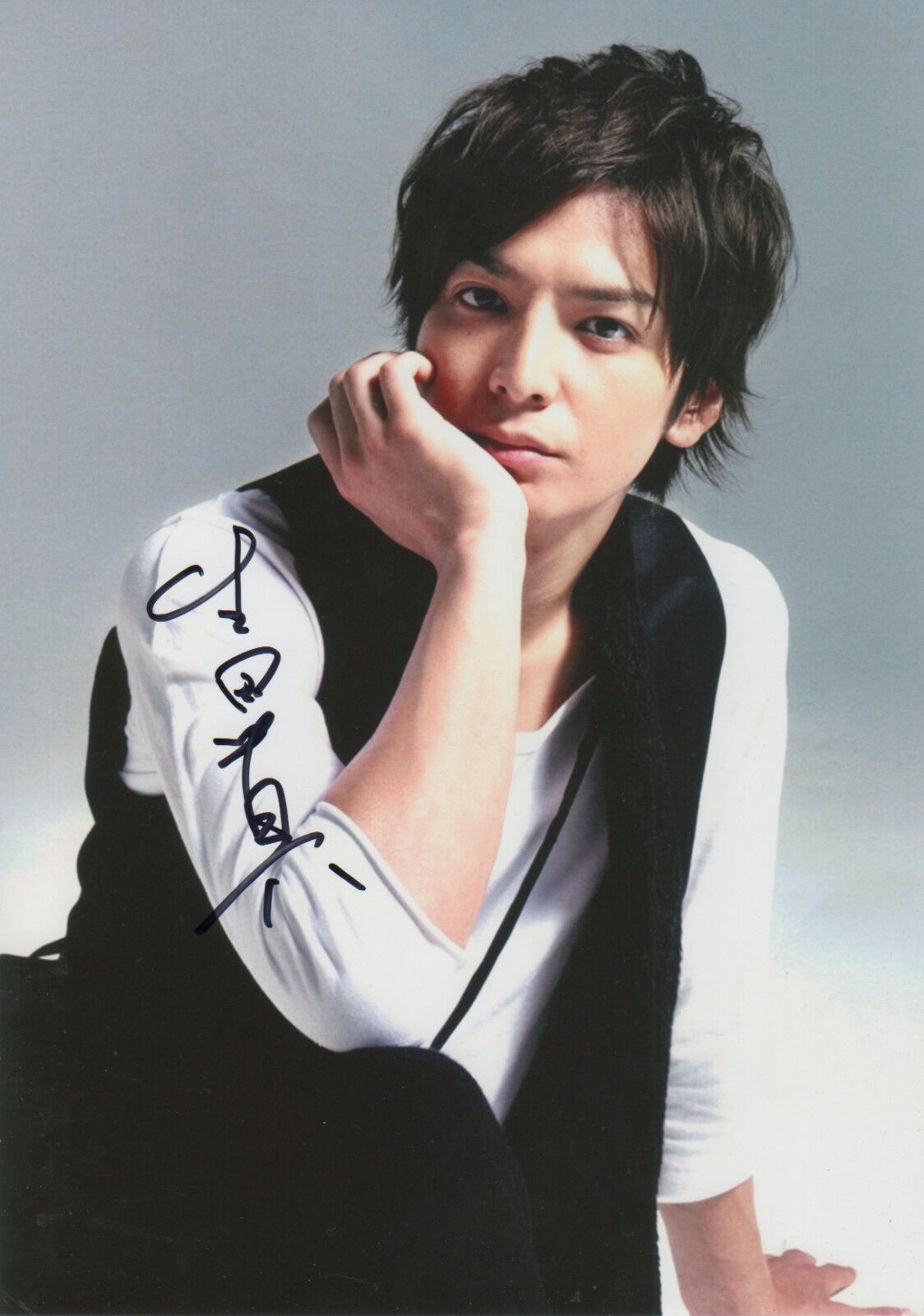 Toma Ikuta signed 8x12 inch Photo Poster painting autograph