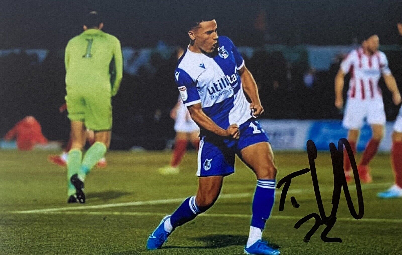 Tyler Smith Genuine Hand Signed Bristol Rovers 6X4 Photo Poster painting