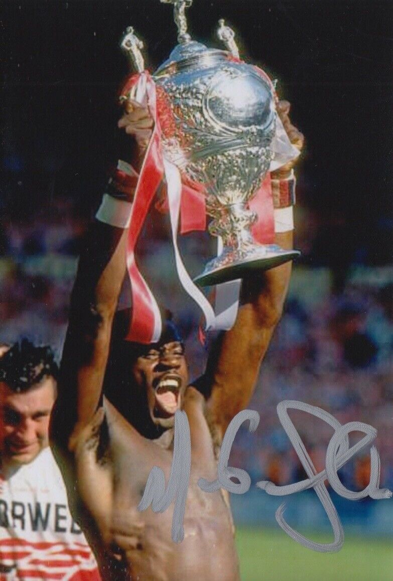 MARTIN OFFIAH HAND SIGNED 6X4 Photo Poster painting WIGAN WARRIORS RUGBY LEAGUE AUTOGRAPH