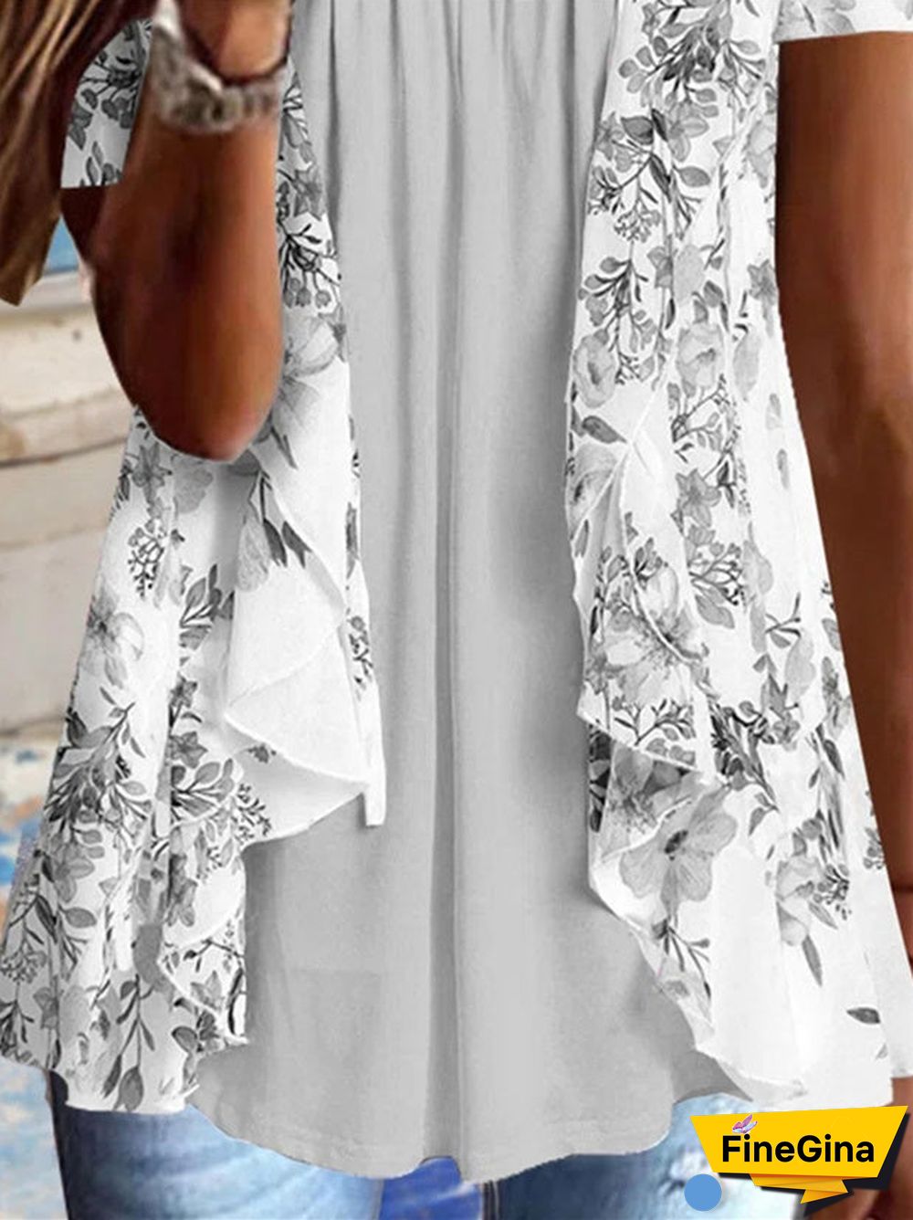 Women Short Sleeve U-neck Floral Printed Top