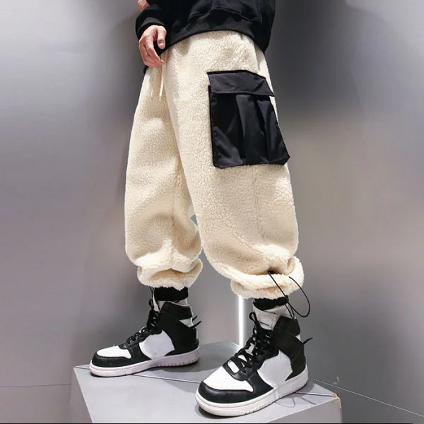 Lamb Wool Large Pocket Workwear Sweatpants、、URBENIE