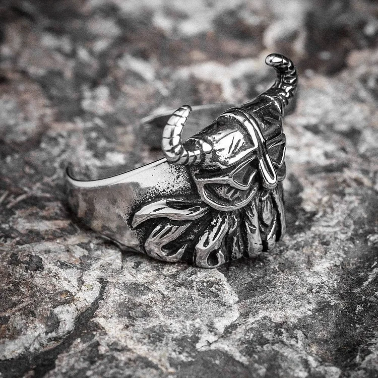 Coutureaura Personality Horned Helmet Viking Warrior Ring