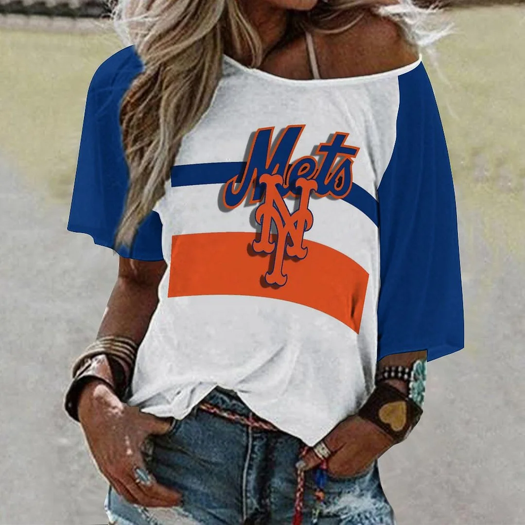 Shoulder Off  Loose Short Sleeve Casual T-shirt for Women Printed with Pattern , Blue, Red