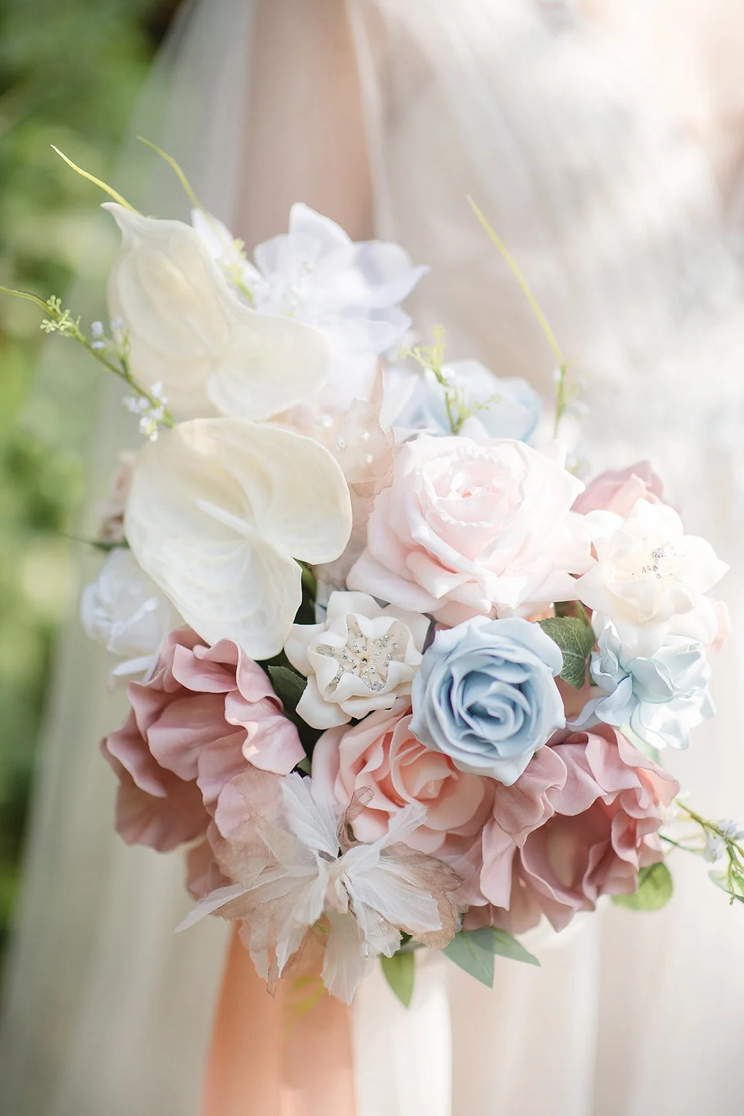 Standard Free-Form Bridal Bouquet in English Pastel