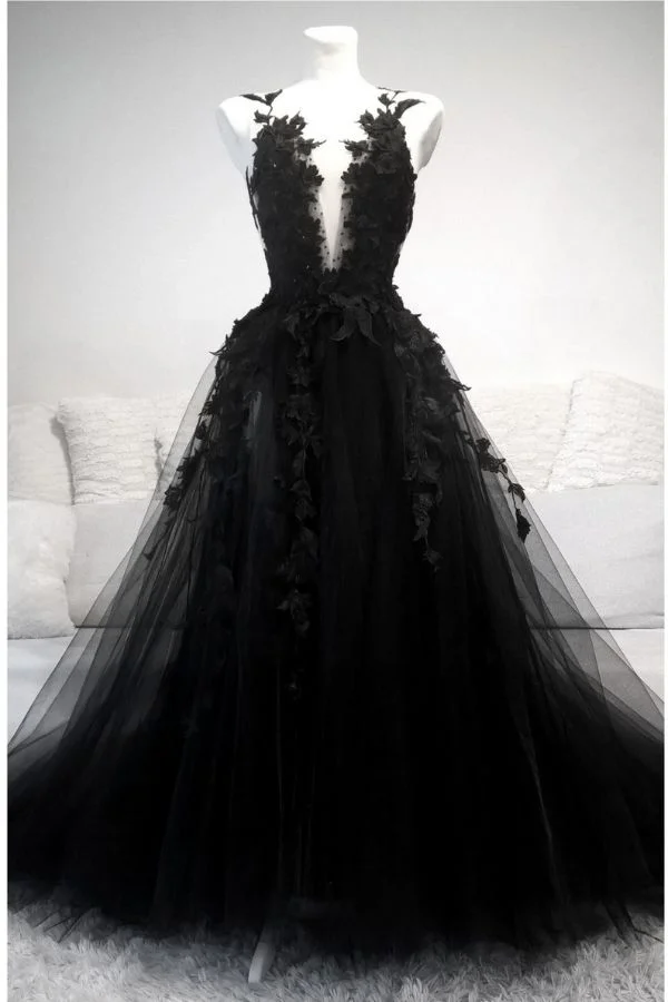 Gothic Dark Embroidered Spaghetti See Through Mesh Maxi Wedding Dress
