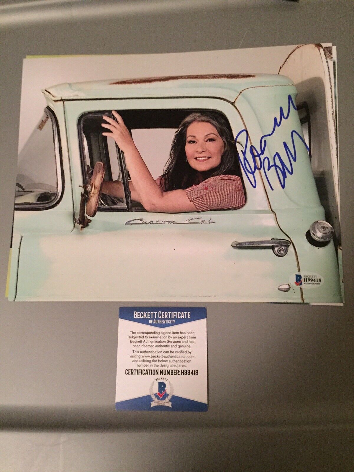 Rosanne Barr Signed 8x10 Photo Poster painting Pic Beckett Coa