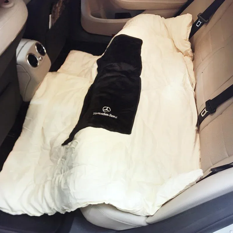 Dual-purpose car pillow/quilt 