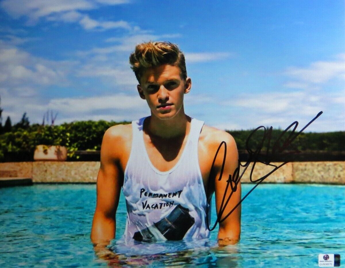 Cody Simpson Signed Autographed 11X14 Photo Poster painting Dancing with the Stars Cute GV806575