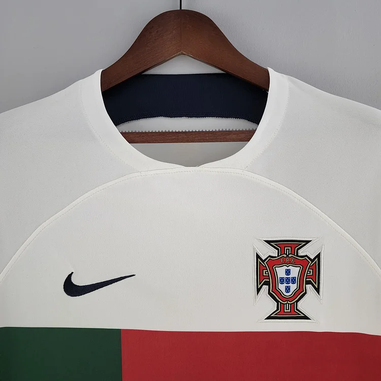 Maillot de football pour enfant Motif drapeau du Portugal 2022-2023  (Cristiano Ronaldo 7) : : Mode