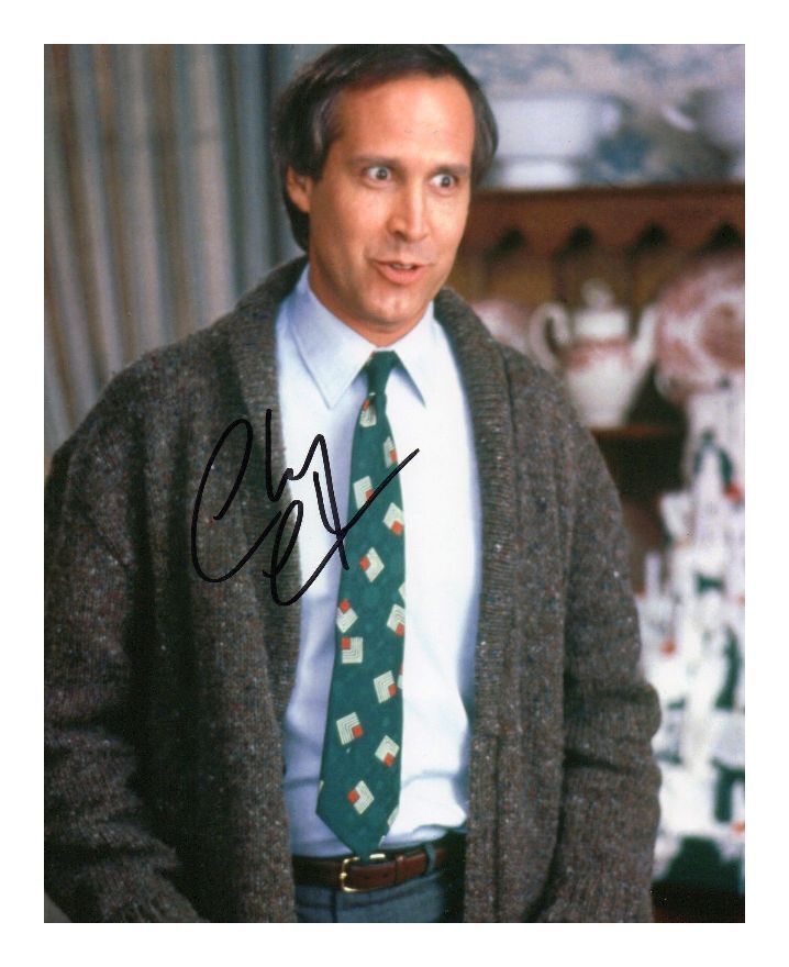 CHEVY CHASE AUTOGRAPHED SIGNED A4 PP POSTER Photo Poster painting PRINT