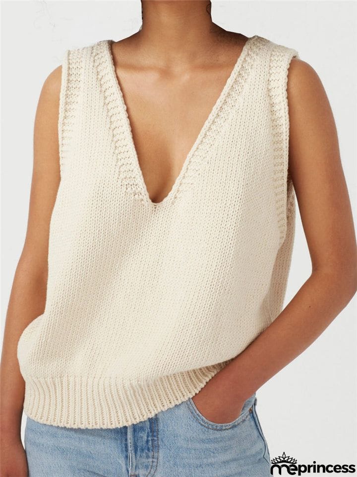 Relaxed Fit Fine Knit V Neck Ribbed Detailing Solid Color Sleeveless Sweater Vest