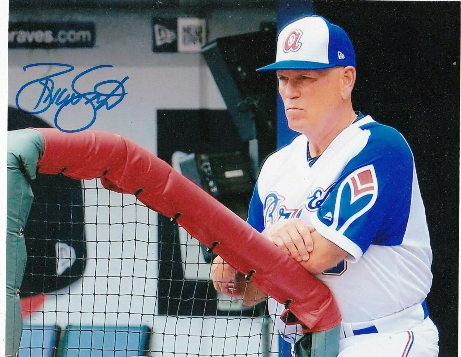 BRIAN SNITKER ATLANTA BRAVES ACTION SIGNED 8x10